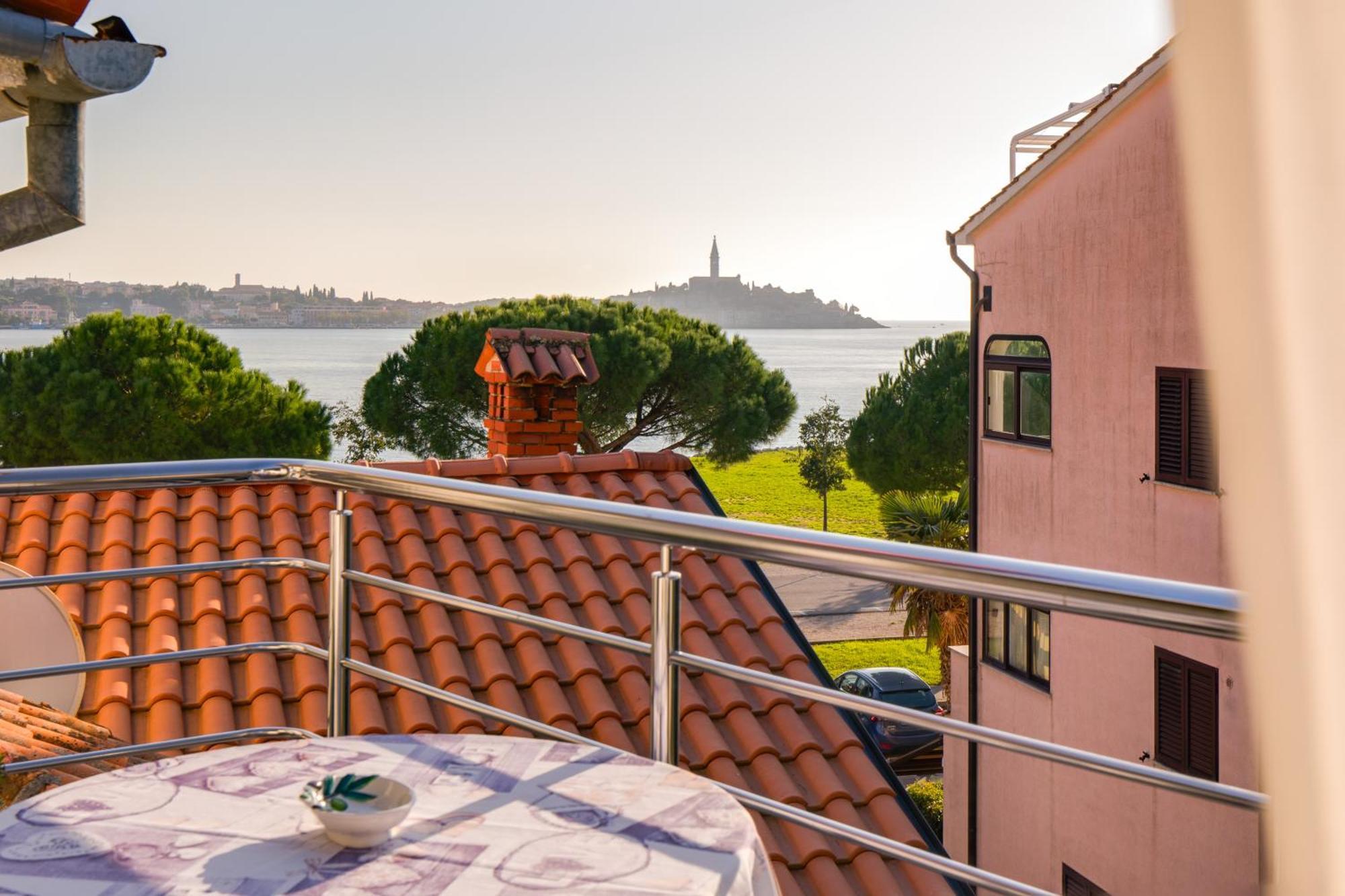 Rivamare - Rovinj Hotel Exterior photo